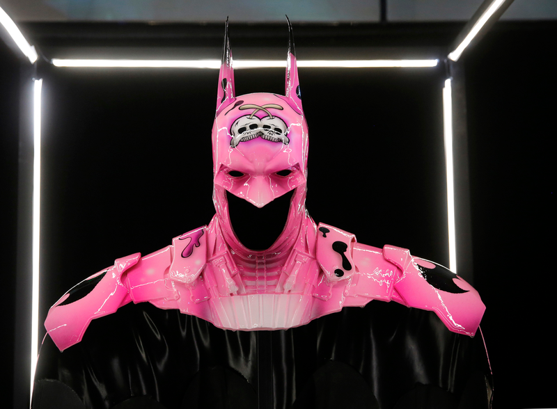 Illustration for article titled Batman Gets Weird When Artists Redesign His Cape and Cowl